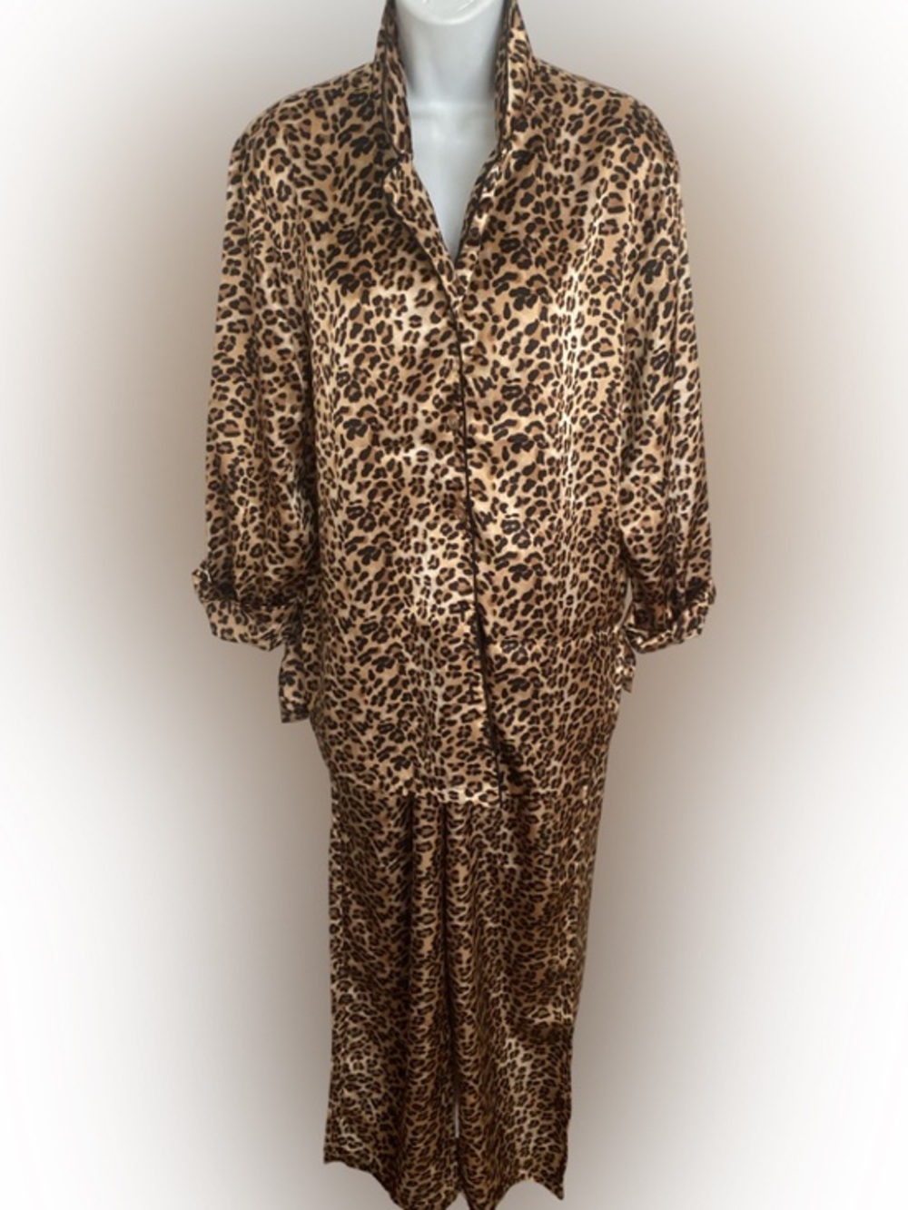 Valerie Stevens Leopard-Print Satin Pajama Set in Tan Black-M black tan poly